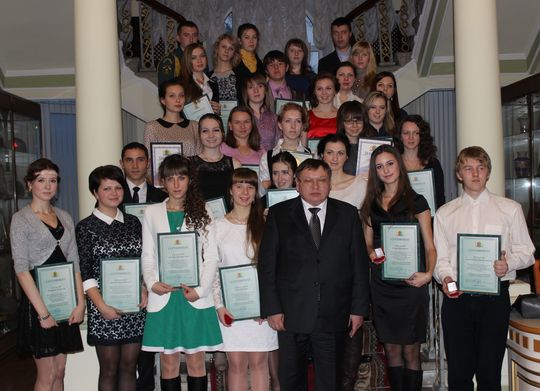 Фотография с церемонии награждения лауреатов премии и студентов-стипендиатов Губернатора Ивановской области